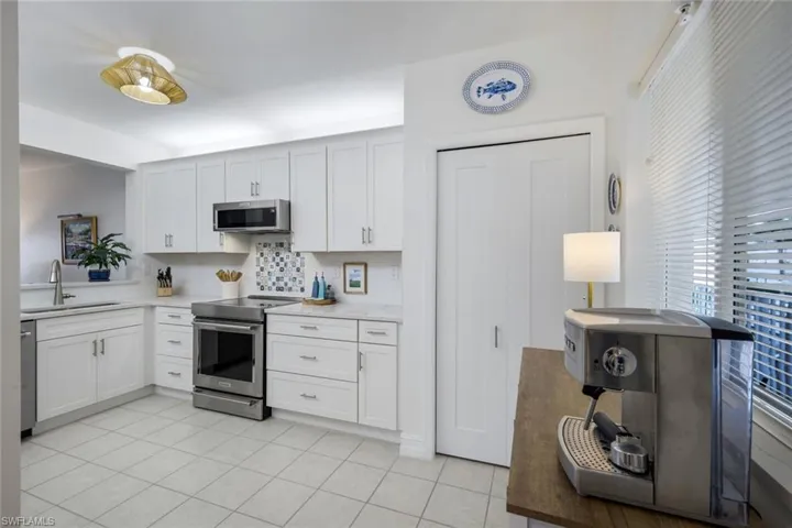 7822 Great Heron Way 201, Naples, Florida 34104