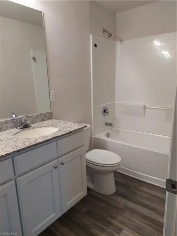 2807  Embers W PKWY, Cape Coral, FL 33993