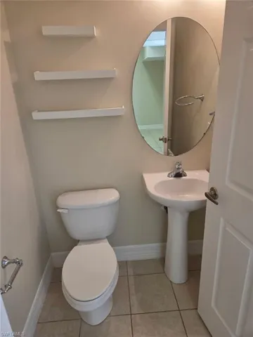 15122 Summit Place Cir 212, Naples, Florida 34119