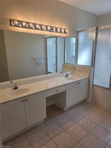 15122 Summit Place Cir 212, Naples, Florida 34119