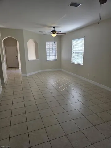 15122 Summit Place Cir 212, Naples, Florida 34119