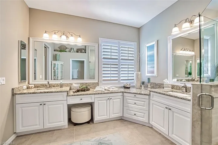 8311  Shorecrest  DR, Fort Myers, FL 33912