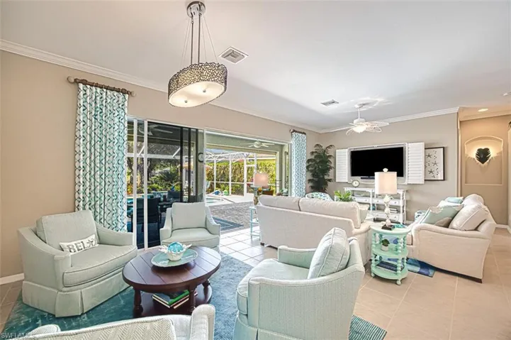 8311  Shorecrest  DR, Fort Myers, FL 33912