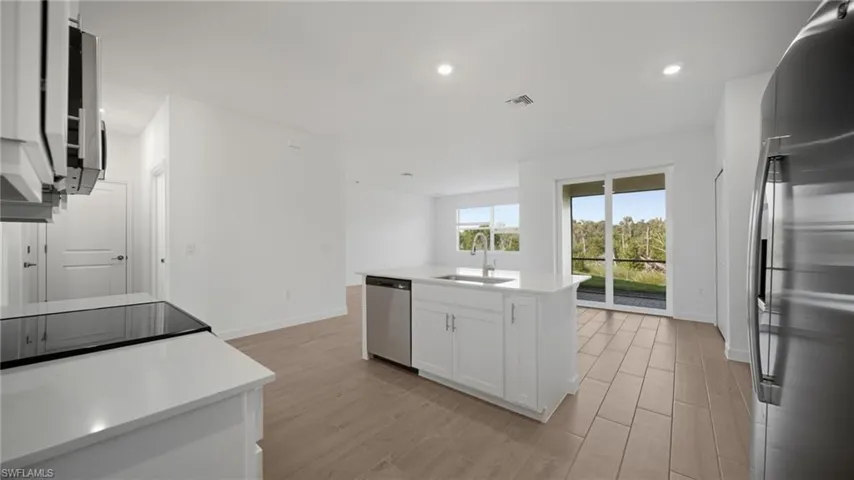 15705  Raveneli  CT, Fort Myers, FL 33908