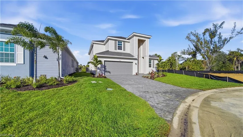 15705  Raveneli  CT, Fort Myers, FL 33908