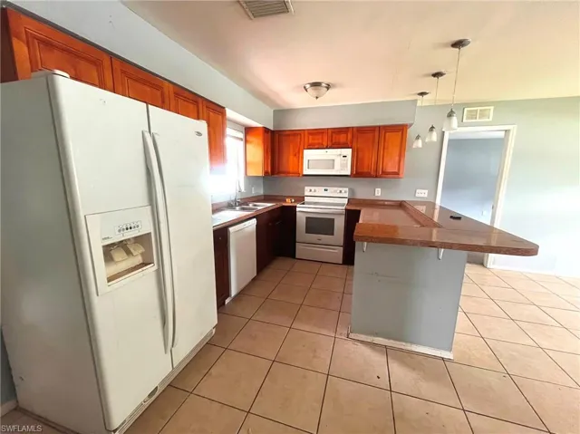 731 Lakeside Dr, Largo, Florida 33778