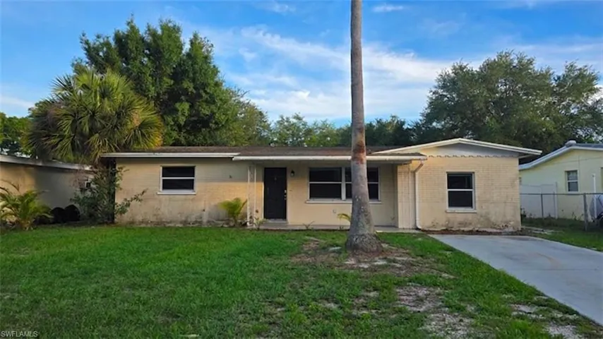 731 Lakeside Dr, Largo, Florida 33778