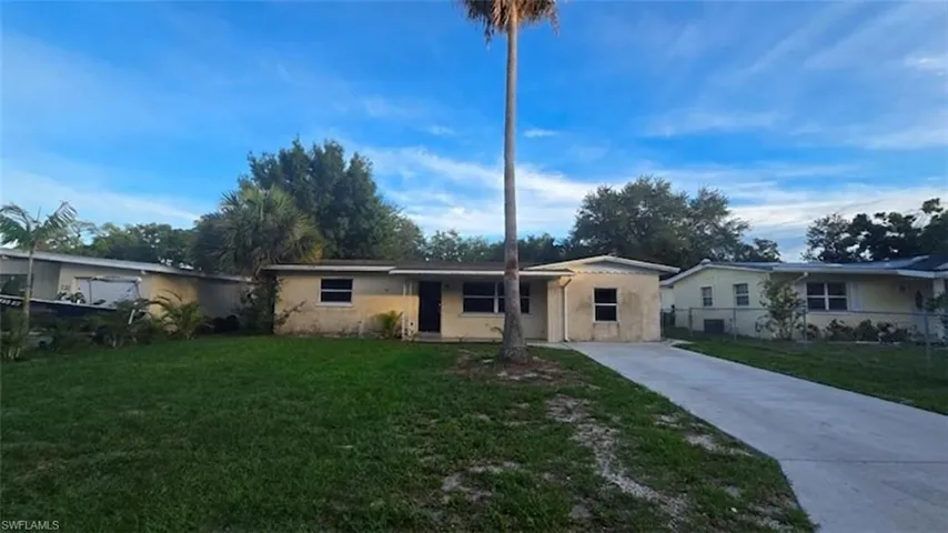 731 Lakeside Dr, Largo, Florida 33778