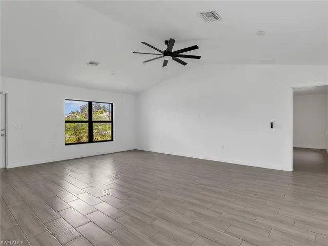 442 Windermere Dr, Lehigh Acres, Florida 33972