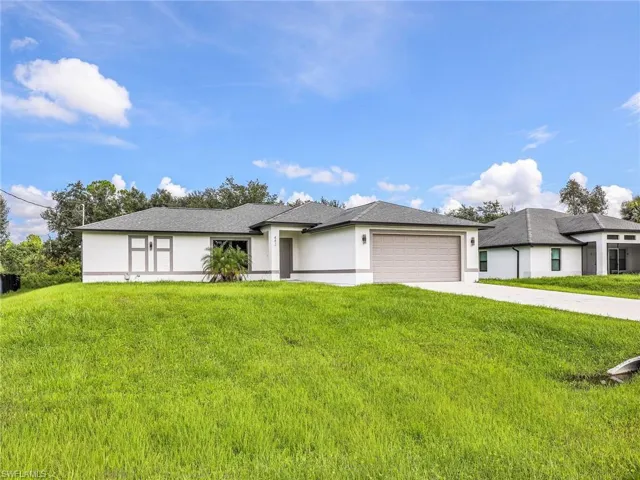 442 Windermere Dr, Lehigh Acres, Florida 33972