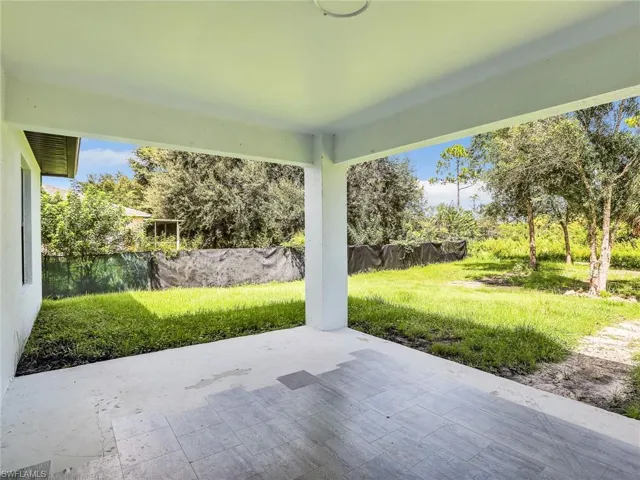 442 Windermere Dr, Lehigh Acres, Florida 33972
