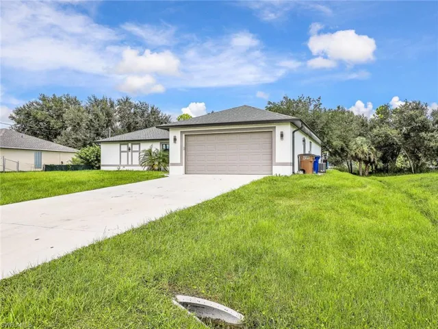 442 Windermere Dr, Lehigh Acres, Florida 33972