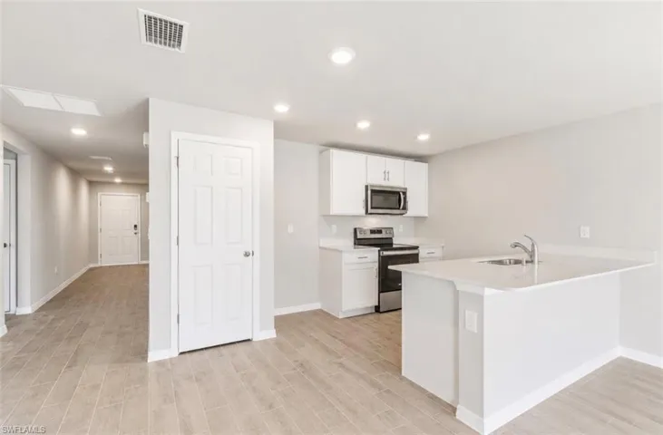 8030 Olive Cir, Labelle, Florida 33935
