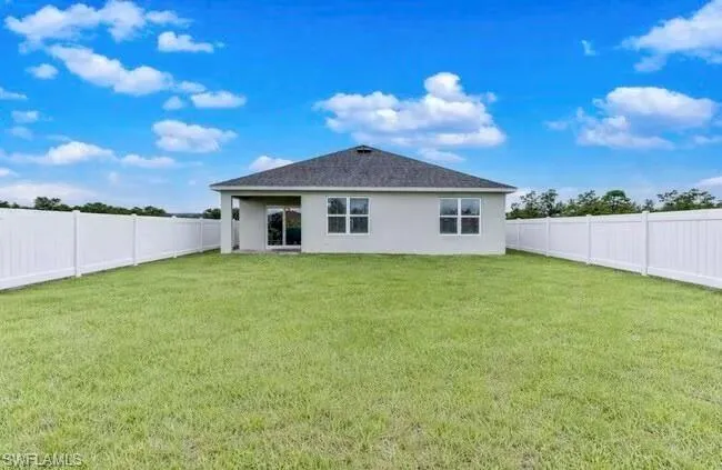 8030 Olive Cir, Labelle, Florida 33935