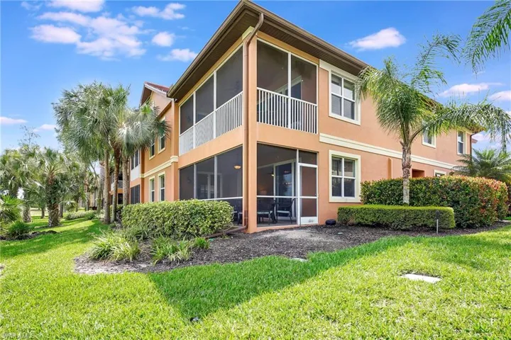 6685  Alden Woods  CIR, Naples, FL 34113