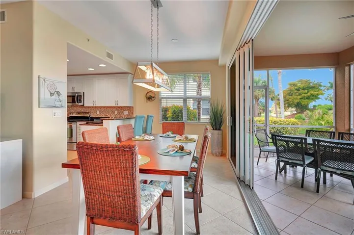 6685  Alden Woods  CIR, Naples, FL 34113