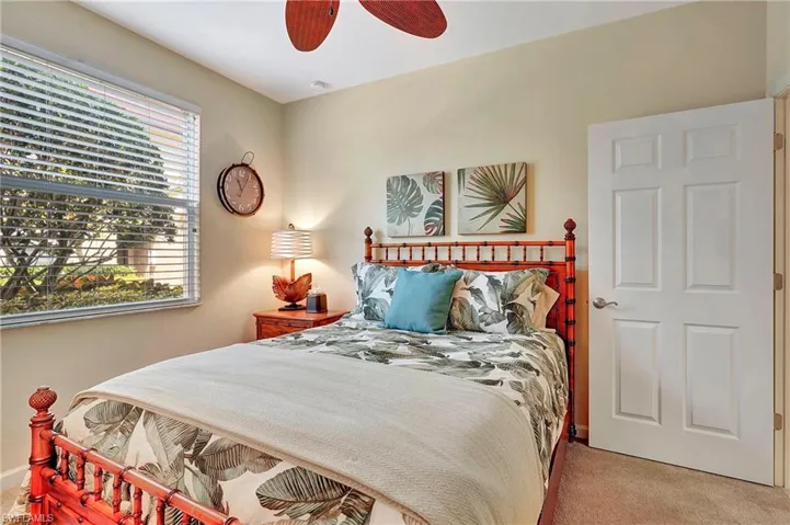 6685  Alden Woods  CIR, Naples, FL 34113