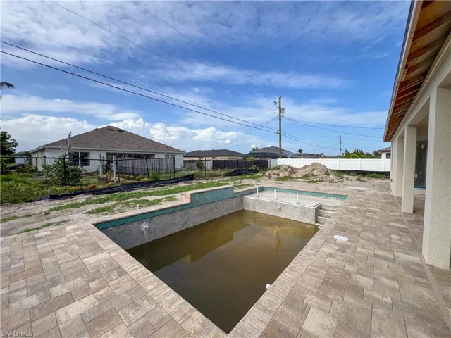 1123 SW 42nd  TER, Cape Coral, FL 33914