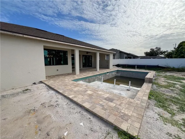 1123 SW 42nd  TER, Cape Coral, FL 33914