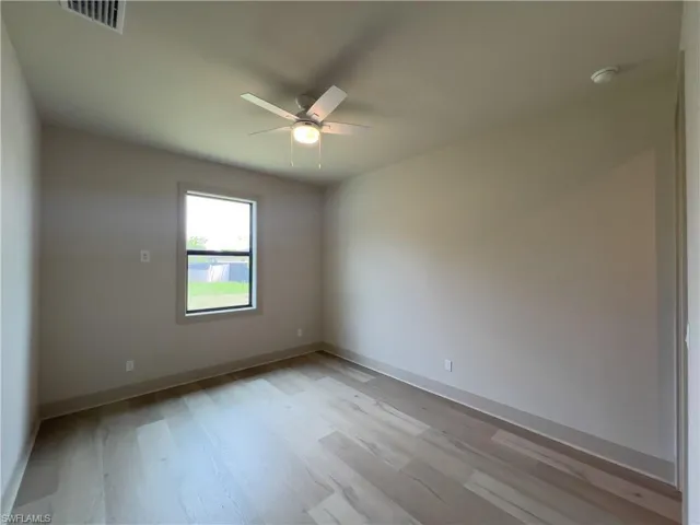 1123 SW 42nd  TER, Cape Coral, FL 33914