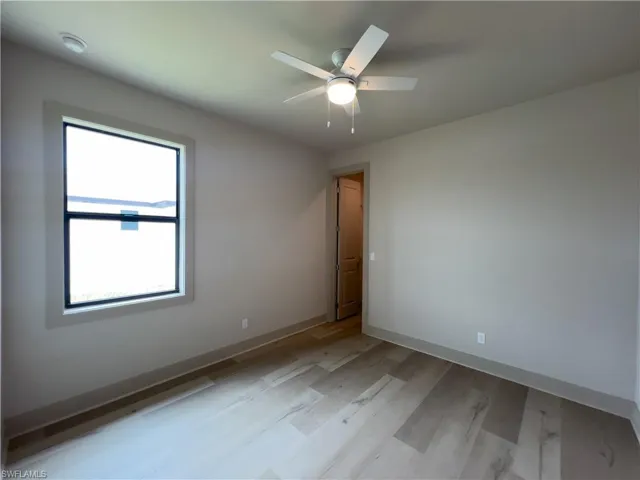1123 SW 42nd  TER, Cape Coral, FL 33914