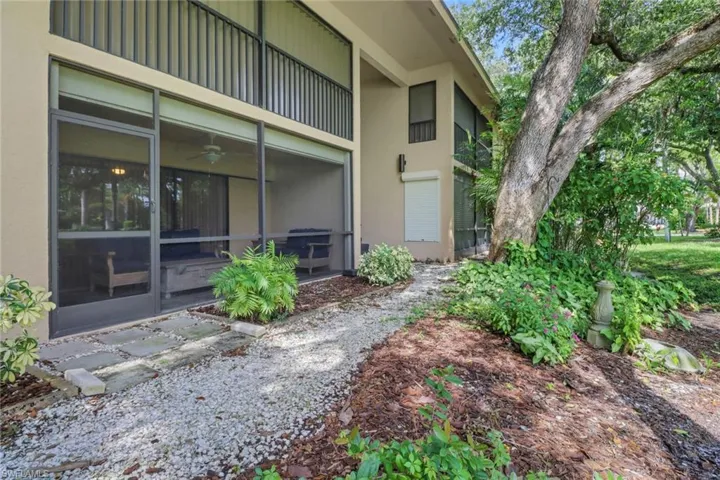 7115 Lakeridge Ct 110, Fort Myers, Florida 33907
