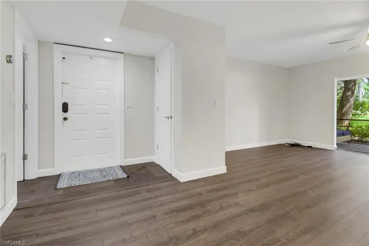 7115 Lakeridge Ct 110, Fort Myers, Florida 33907