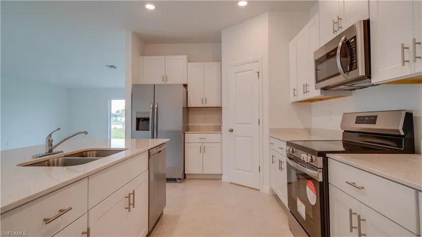 4019 San Clemente Ct, North Fort Myers, Florida 33917
