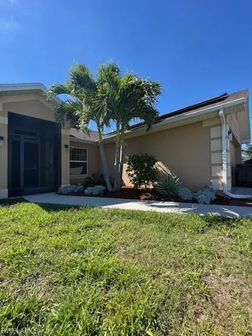 614 SW 18th  CT, Cape Coral, FL 33991