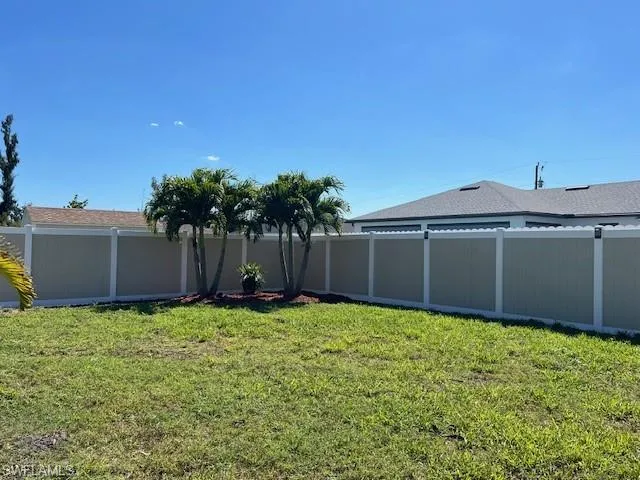 614 SW 18th  CT, Cape Coral, FL 33991