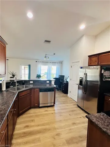 614 SW 18th  CT, Cape Coral, FL 33991