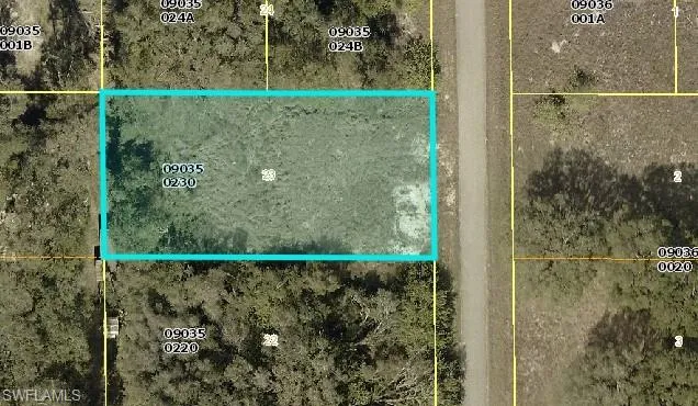 Map of property location featuring property parcel outlined