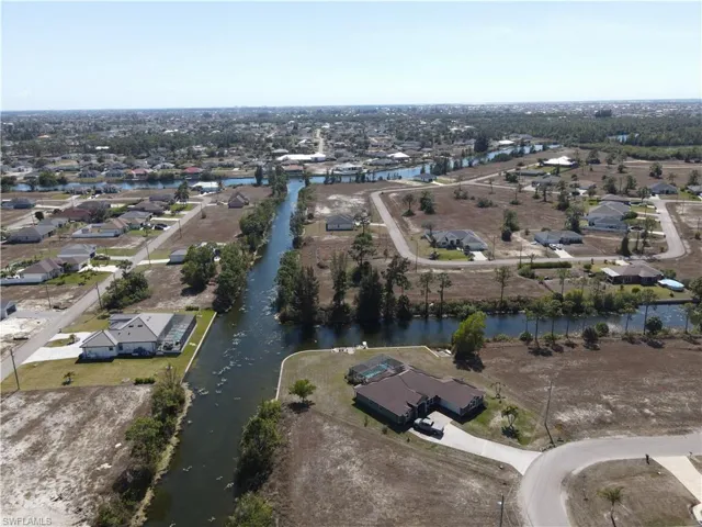 Nearby Intersecting Canals