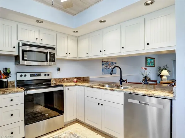 5705  Foxlake  DR, North Fort Myers, FL 33917