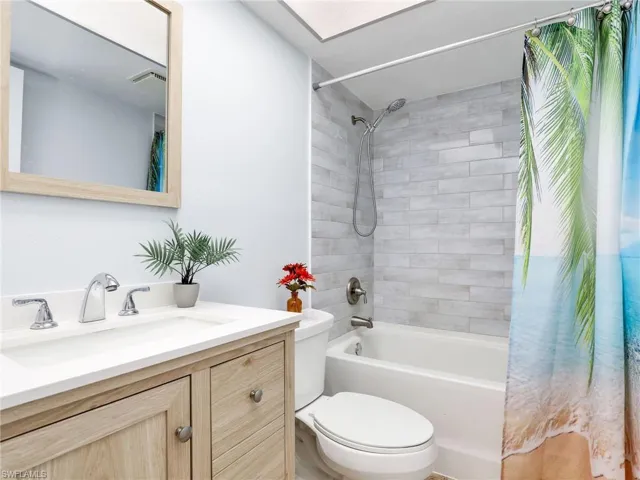 5705  Foxlake  DR, North Fort Myers, FL 33917