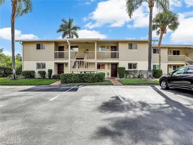 5705  Foxlake  DR, North Fort Myers, FL 33917