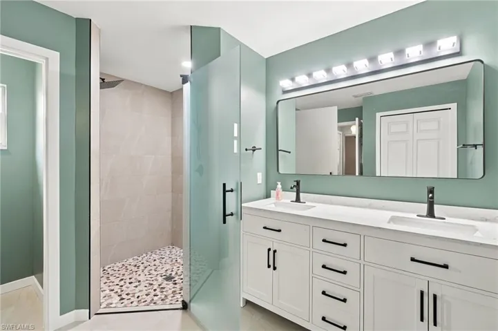 304 Ne 20th Ter, Cape Coral, Florida 33909