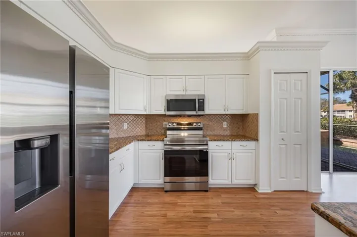 3733  Royal Wood  BLVD, Naples, FL 34112