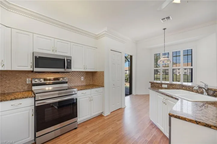 3733  Royal Wood  BLVD, Naples, FL 34112