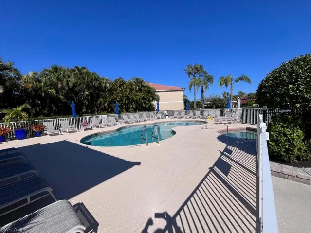 2805  Cypress Trace  CIR, Naples, FL 34119