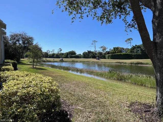 2805  Cypress Trace  CIR, Naples, FL 34119