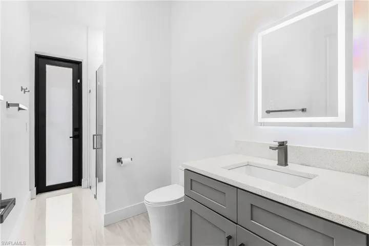 1229 Nw 37th Pl, Cape Coral, Florida 33993