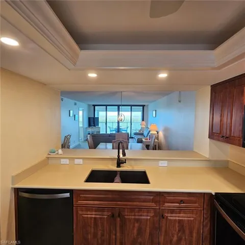 4253 Bay Beach Ln C6, Fort Myers Beach, Florida 33931