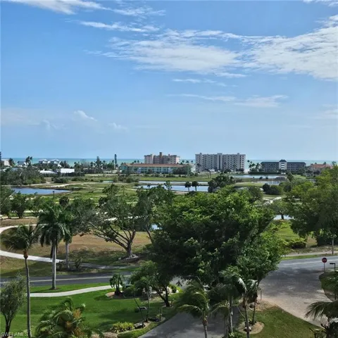 4253 Bay Beach Ln C6, Fort Myers Beach, Florida 33931