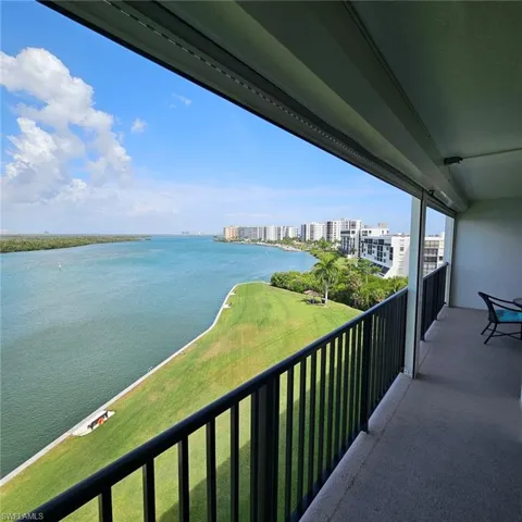 4253 Bay Beach Ln C6, Fort Myers Beach, Florida 33931