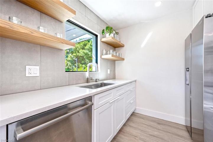 4608  Normandy  DR, Naples, FL 34112