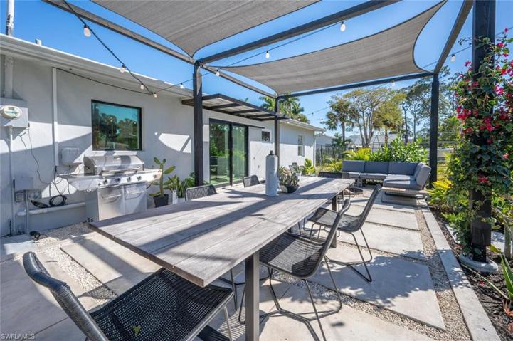 4608  Normandy  DR, Naples, FL 34112