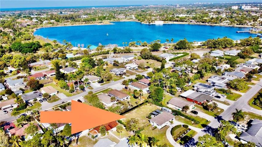 4608  Normandy  DR, Naples, FL 34112