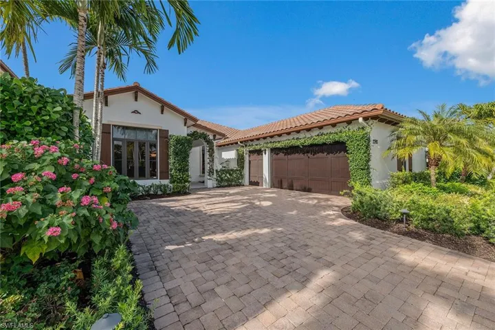 2243 Residence Cir, Naples, Florida 34105