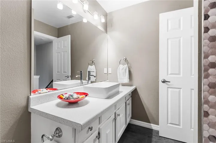 2nd bathroom.